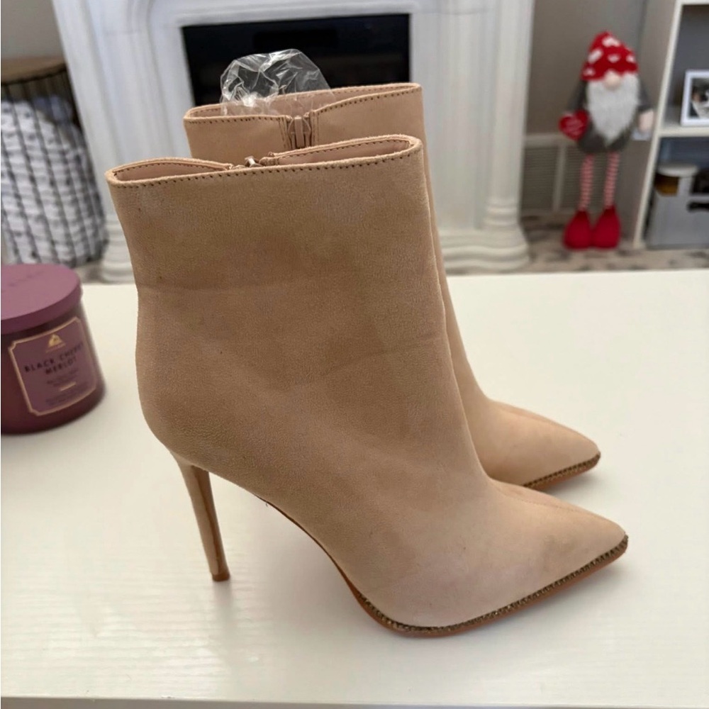 Chic Beige Stiletto Heeled Boots